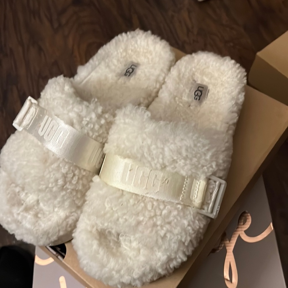 FLUFFITA-UGG